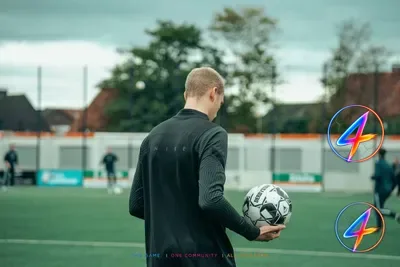Johan Derksen bekritiseert FIFA Wereldbekerorganisatie als elitair sport