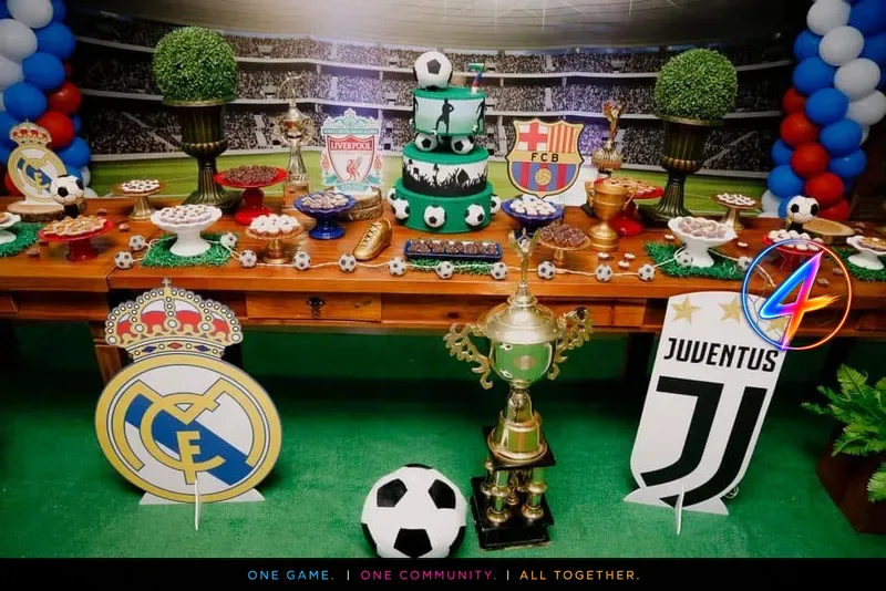 Juventus en Inter strijden om Curtis Jones voor £35m