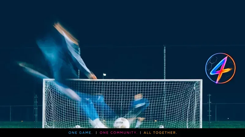 Northampton Town haalt verdediger James Maxwell voor twee jaar