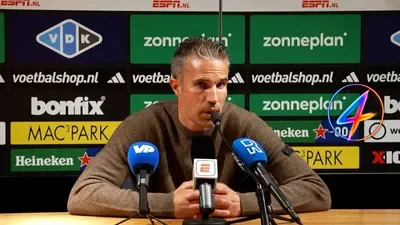 Robin van Persie: ik kan spelers geen duidelijk vooruitzicht voor volgend seizoen geven