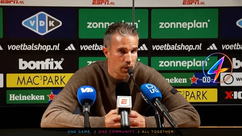 Robin van Persie: ik kan spelers geen duidelijk vooruitzicht voor volgend seizoen geven