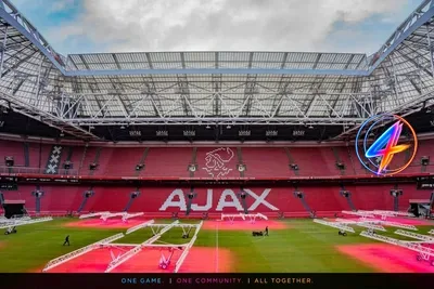 Weghorst verlaat Ajax: club noemt zich grootste van Nederland