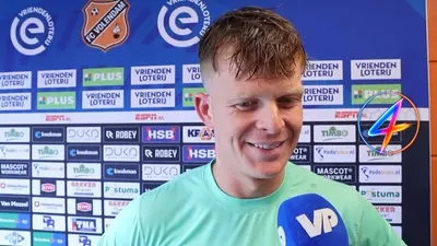 Ronald Koeman junior scoort winnende penalty voor Telstar