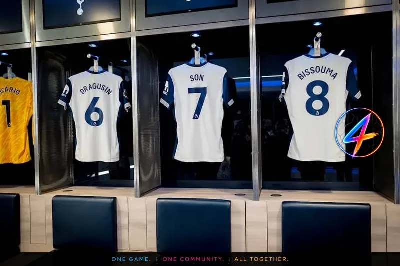 Tottenham bevestigt ondertekening Andy Robertson nu de transferperiode sluit