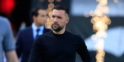Farioli bekritiseert Blind en Van Gaal bij Ajax