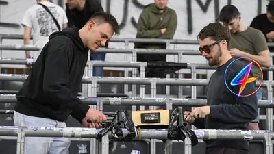 RSC Anderlecht-fans protesteren met tafelvoetbal tijdens play-offwedstrijd