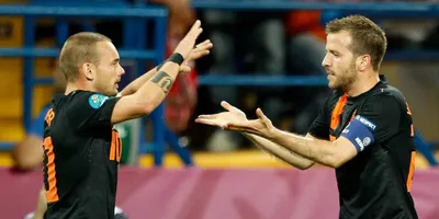 Sneijder en Van der Vaart prijzen nieuwe mentaliteit van Nederlands elftal