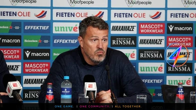 Ajax coach Oscar Garcia condemns lack of respect after 0-0 draw